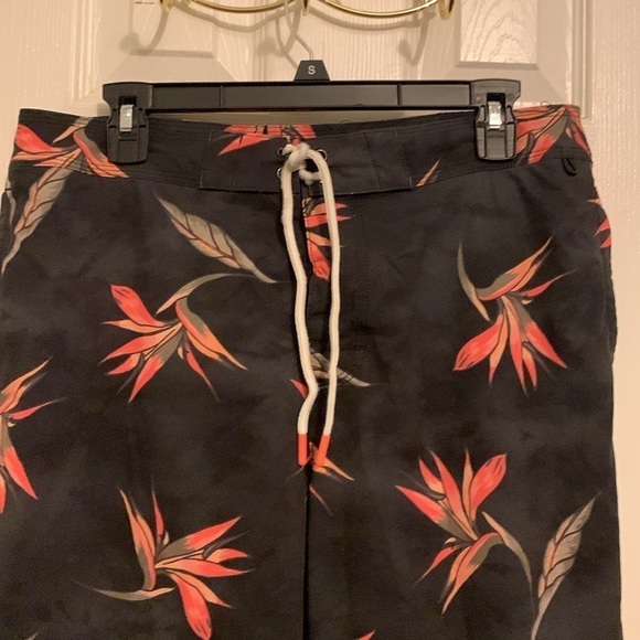 American Eagle Mens Swim Trunk Size M #50 - Picture 2 of 10
